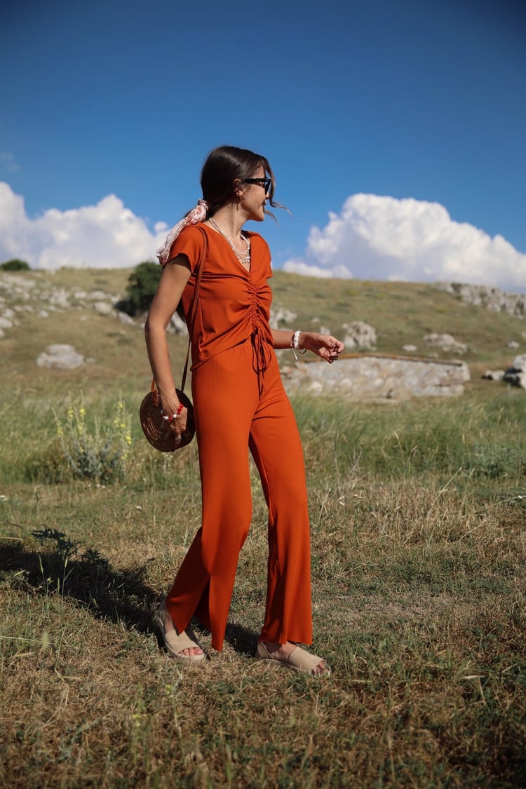 Kiremit Pantolonlu Kaşkorse Takım