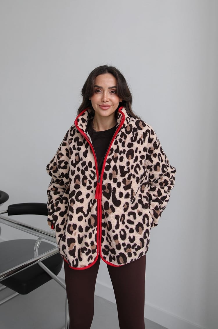 Kırmızı Biyeli Leopar Desenli Polar Ceket 