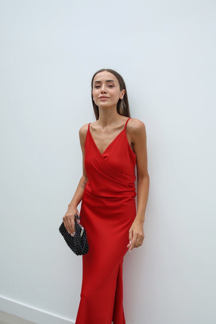 Kırmızı Drape Detaylı Saten Elbise