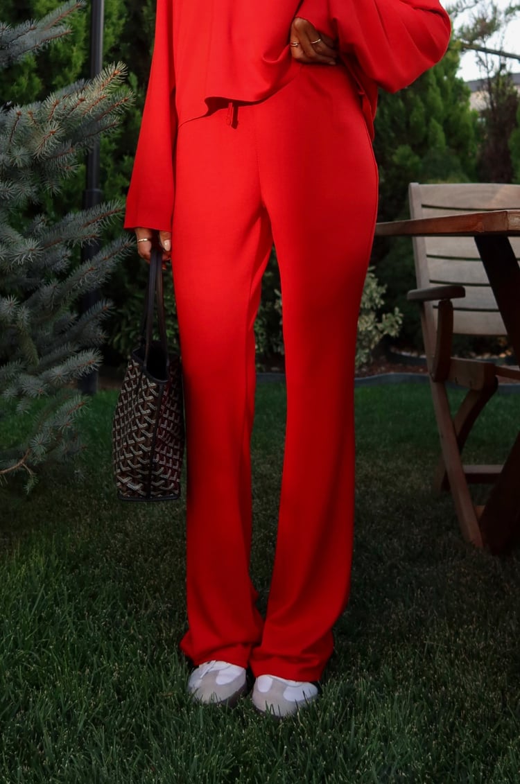 Kırmızı Düşük Omuz Oversize Bluz Pantolon Takım 