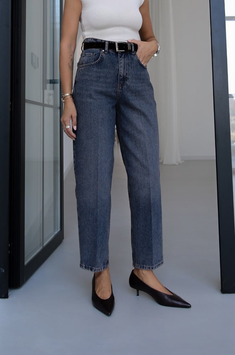 Koyu Mavi Kemerli Skater Jean
