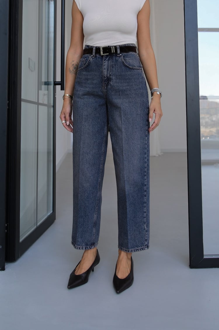 Koyu Mavi Kemerli Skater Jean