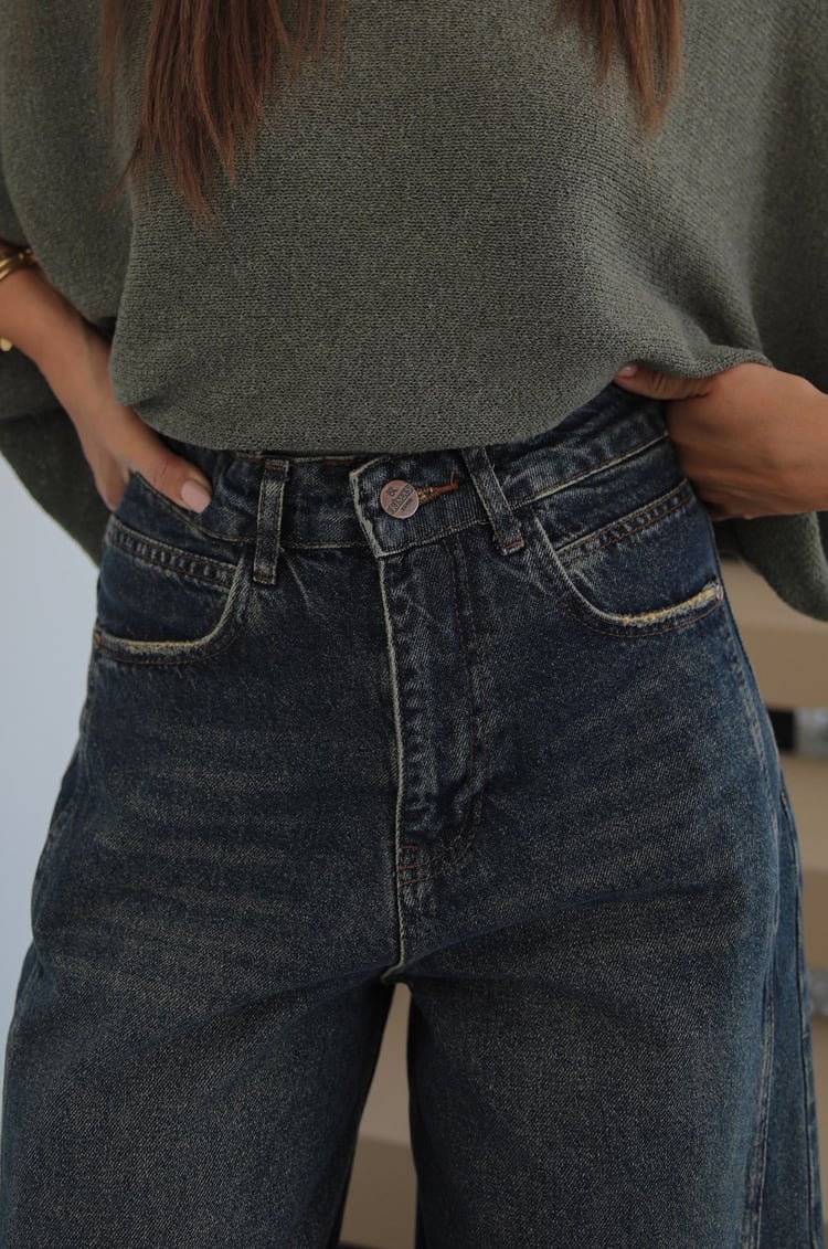 Koyu Mavi Yanı Çift Dikişli Mom Jean