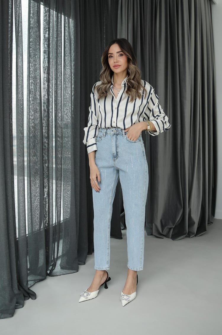 Krem Lacivert Çizgili Saten Gömlek