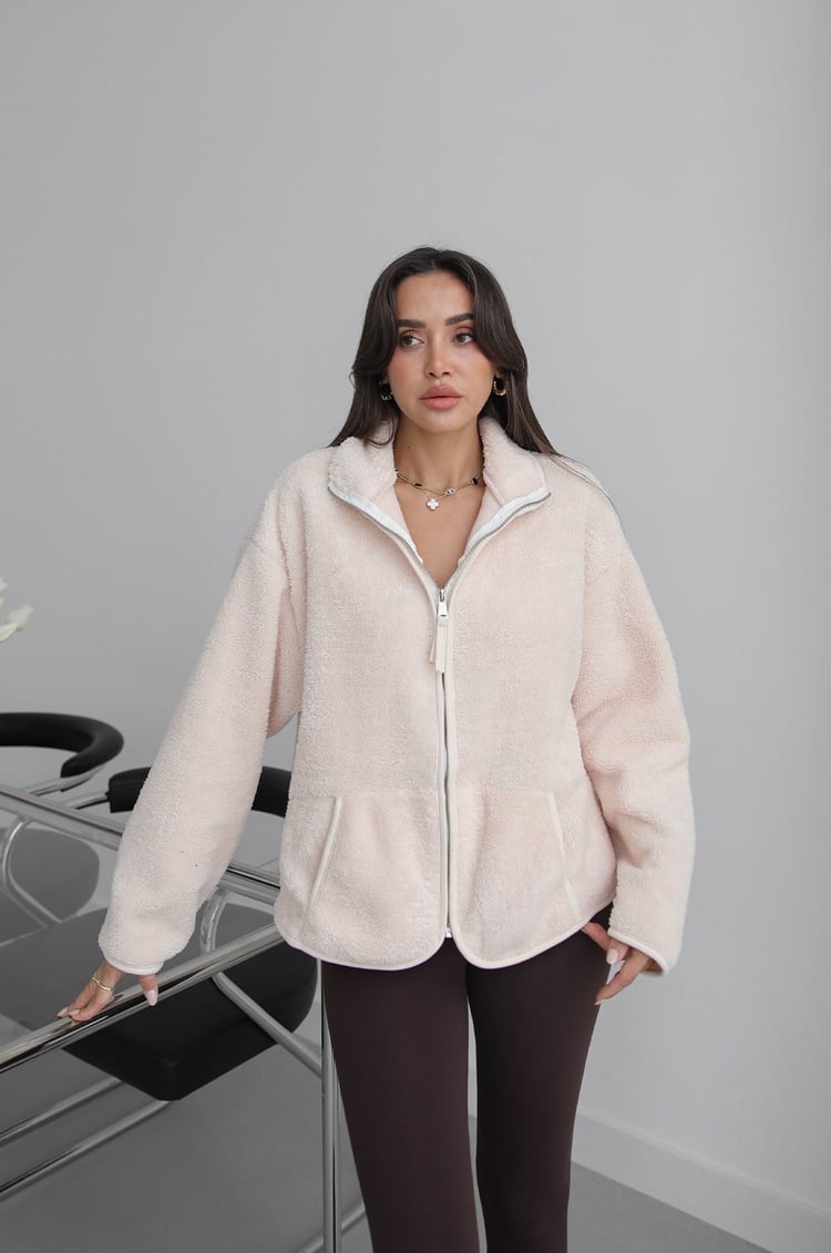 Krem Rengi Fermuarlı Polar Ceket