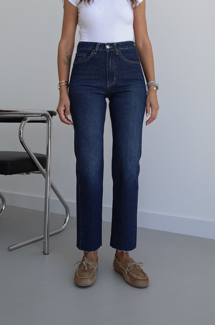 Lacivert Boy Fit Kesik Paça Jean