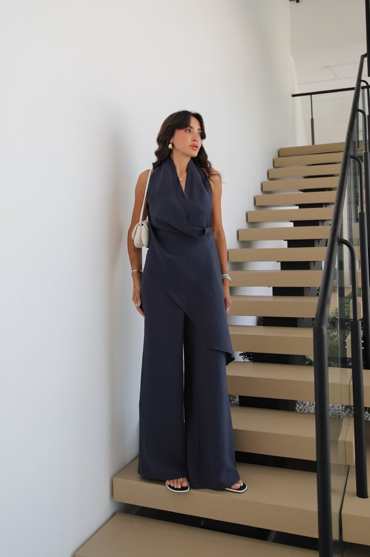 Lacivert Halter Yaka Şal Detaylı Tulum