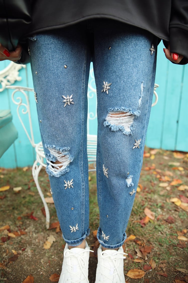Lacivert Taşlı Yırtık Detaylı Mom Jean 
