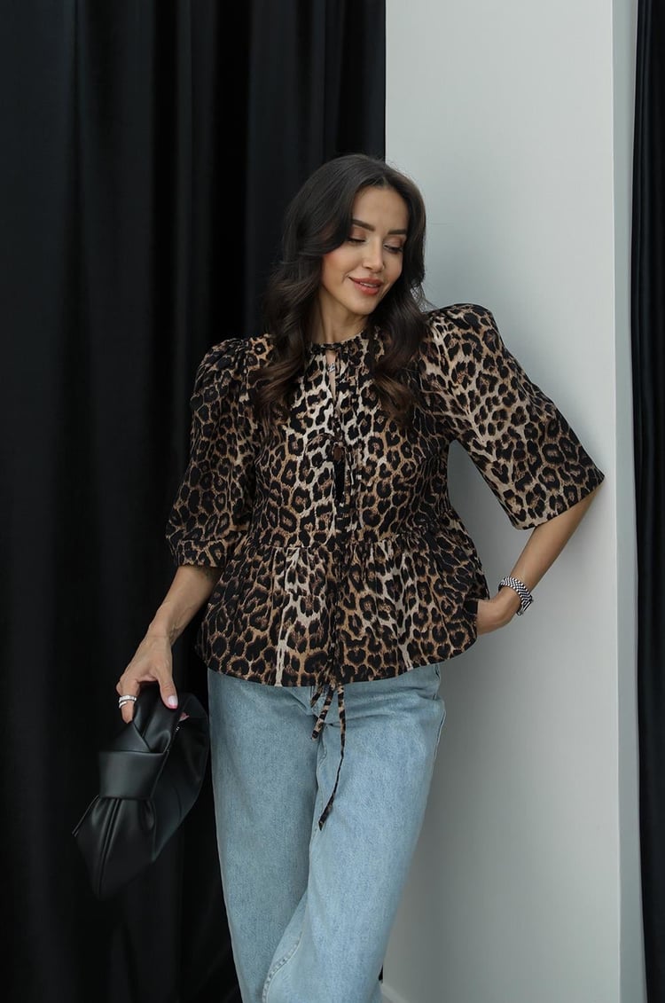 Leopar Voleta Önü Bağlamalı Bluz