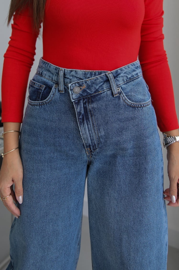 Mavi Asimetrik Bel Detaylı Baggy Jean