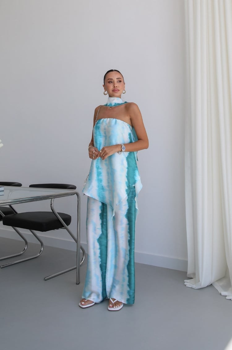 Bej Batik Desen Straplez Bluz Pantolon Takım