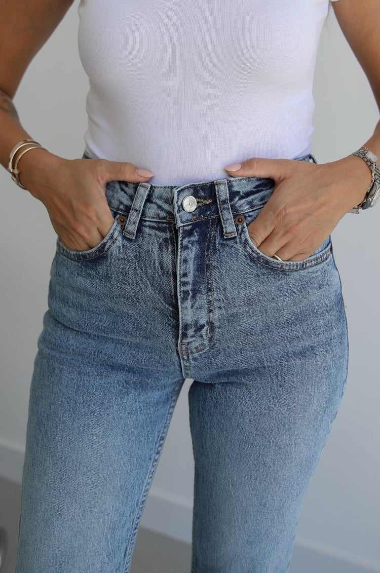 Mavi Boy Fit Kesik Paça Jean