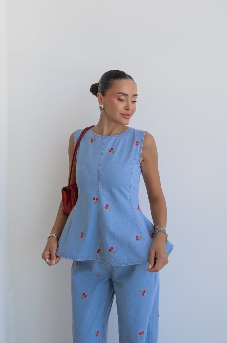 Mavi Kiraz İşlemeli Bluz Pantolon Denim Takım