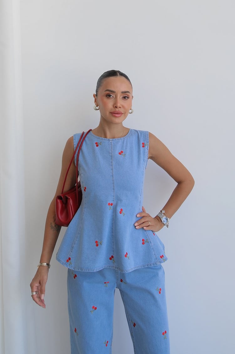 Mavi Kiraz İşlemeli Bluz Pantolon Denim Takım