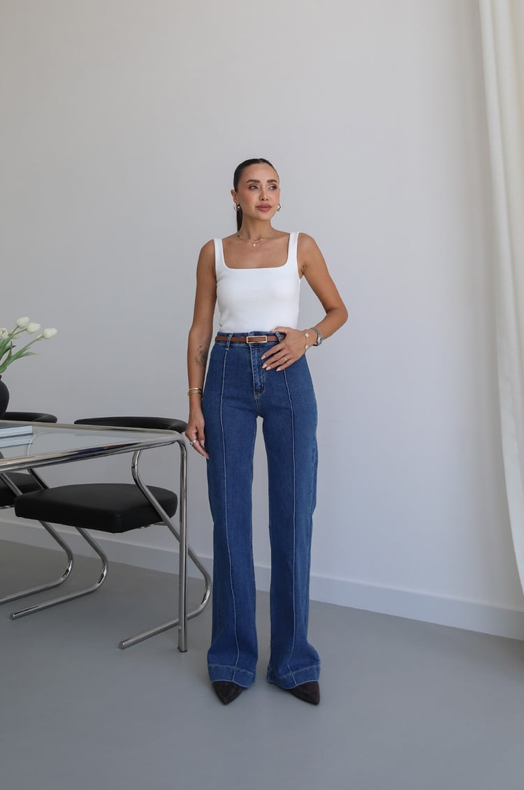 Mavi Önü Dikiş Detaylı Kemerli Jean