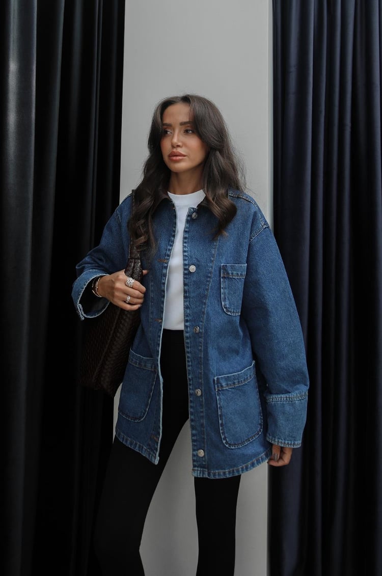 Mavi Yakası Deri Detaylı Denim Ceket
