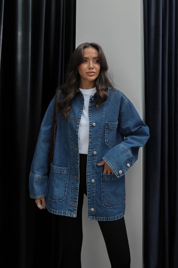 Mavi Yakası Deri Detaylı Denim Ceket
