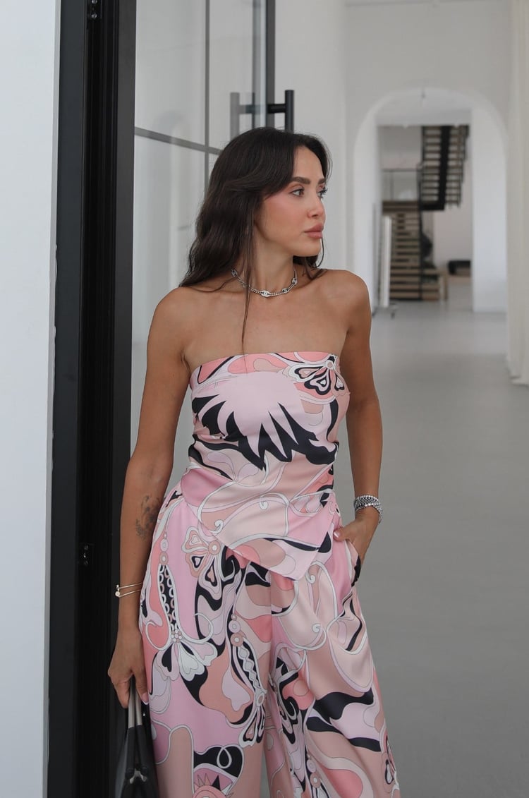 Pembe Abstract Desenli Straplez Bluz Pantolon Takım