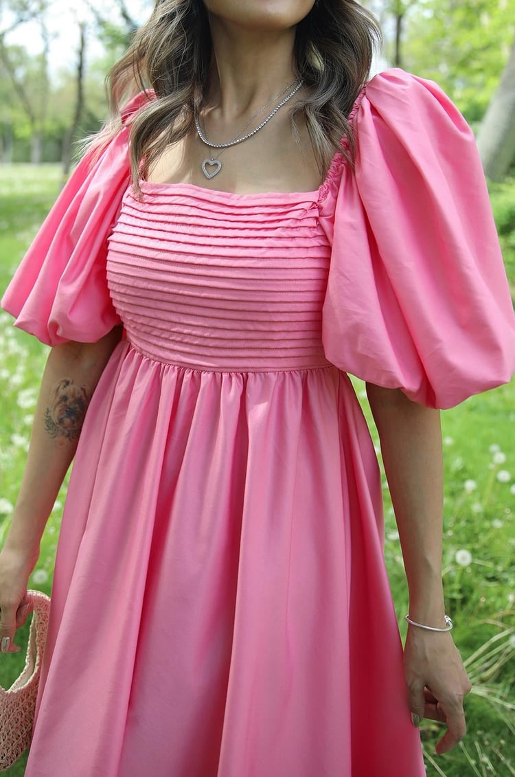 Pembe Arkası Bağlamalı Midi Boy Elbise