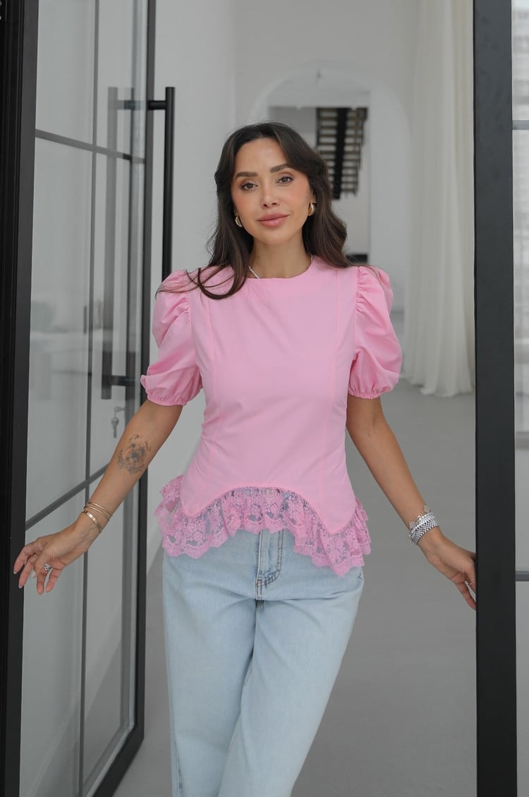 Pembe Arkası Fermuarlı Dantel Fırfırlı Bluz