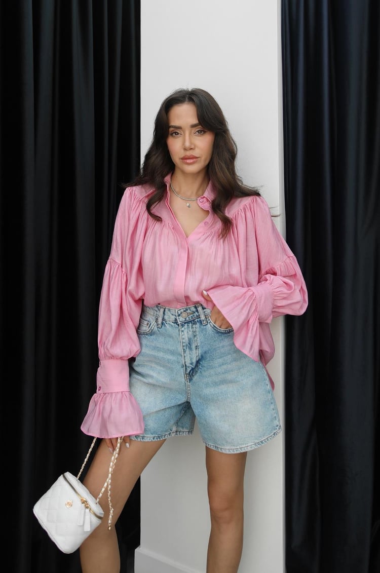 Pembe Büzgü Ve Kol Detaylı Gömlek