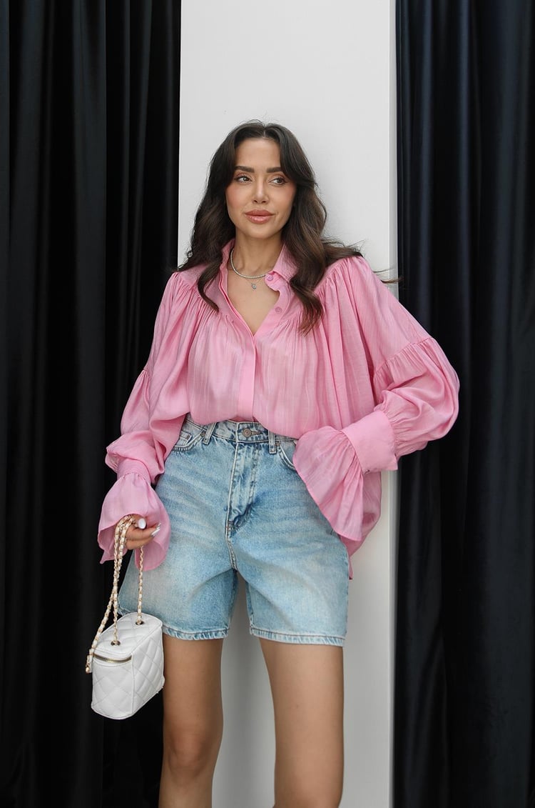 Pembe Büzgü Ve Kol Detaylı Gömlek