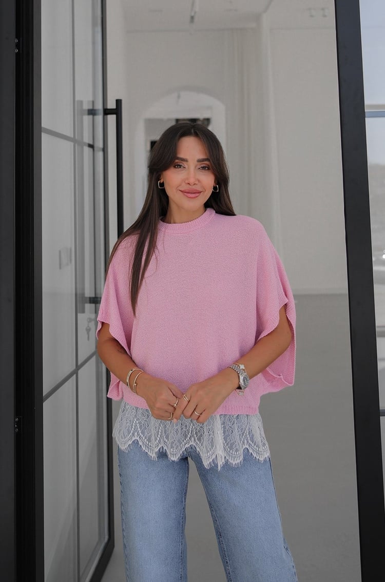Pembe Dantel Detaylı Triko Bluz