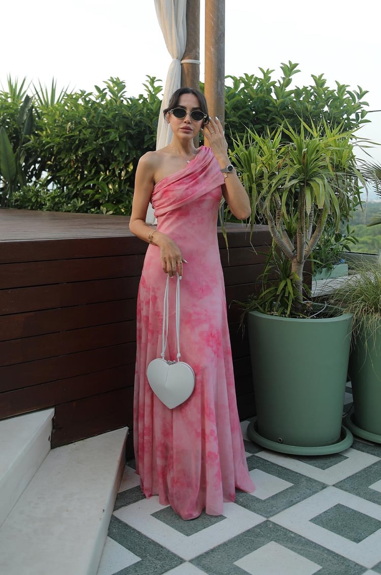 Pembe Desenli One Shoulder Şifon Elbise
