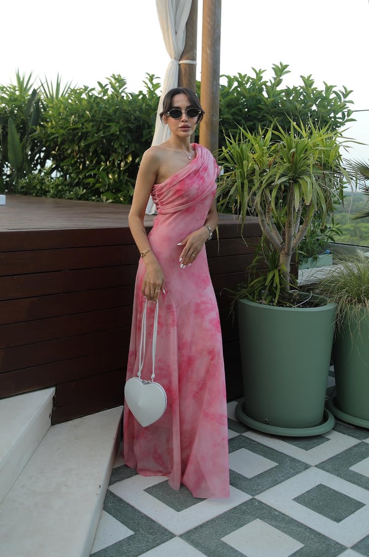 Pembe Desenli One Shoulder Şifon Elbise