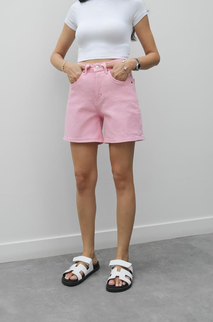 Pembe Fit Denim Şort