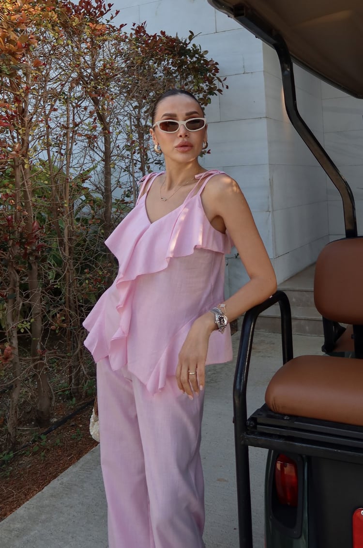 Pembe Giona Askılı Bluz Pantolon Takım