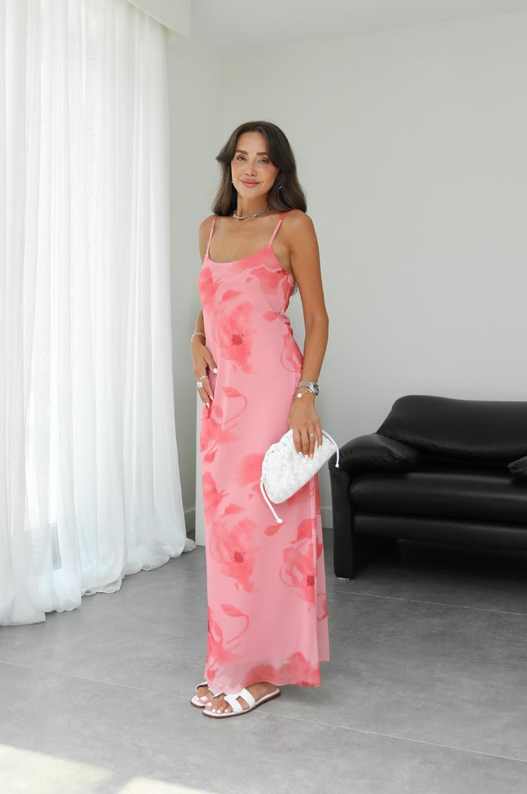 Pembe İnce Askılı Çiçekli Elbise