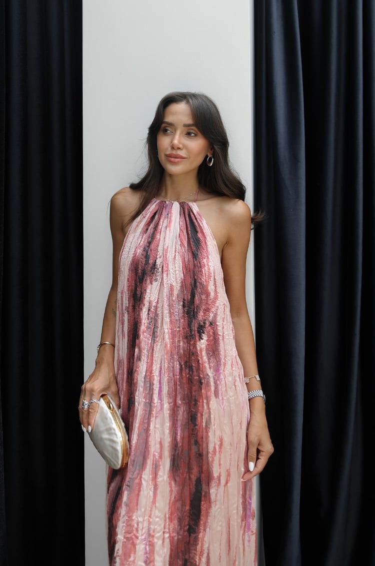 Pembe Sırt Dekolteli Desenli Elbise