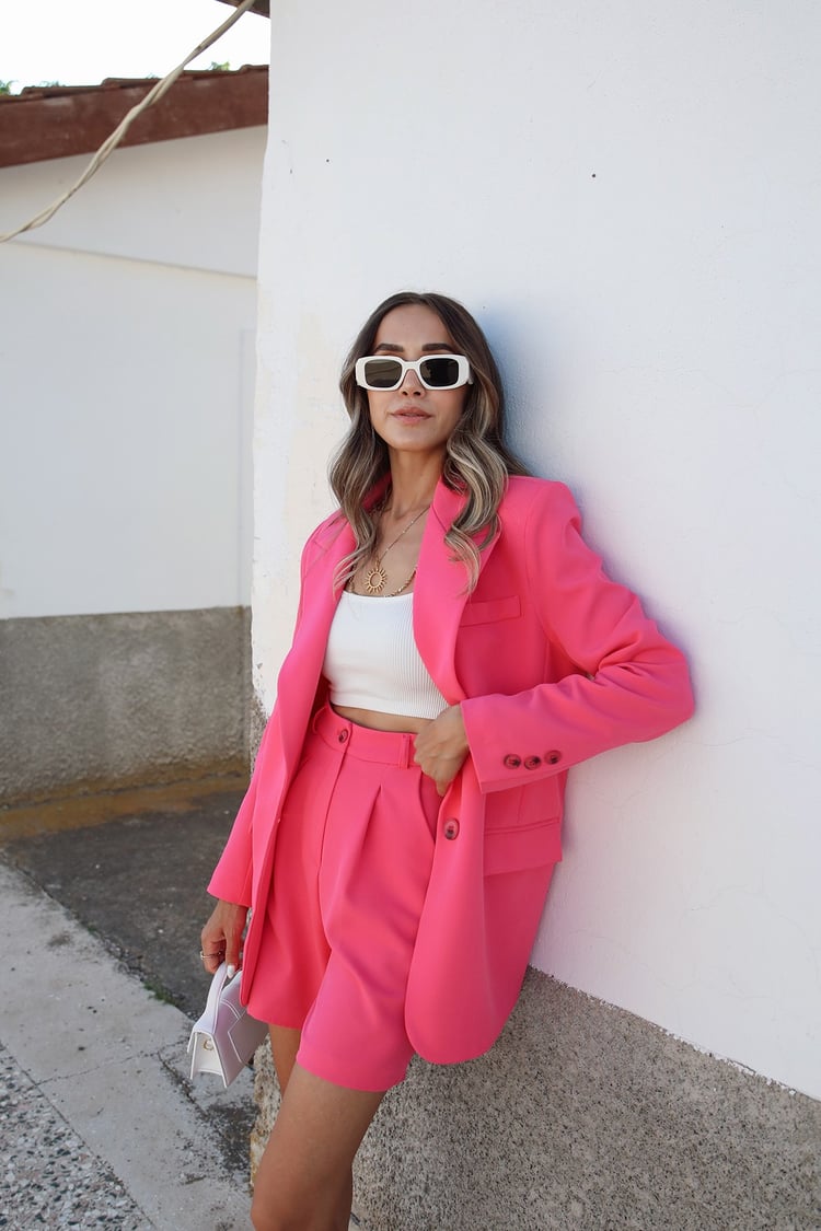 Pembe Şortlu Blazer Takım