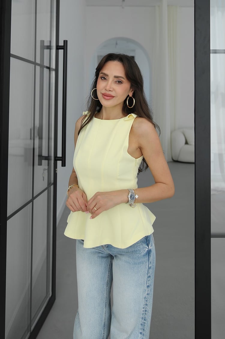 Sarı Askıları Fiyonklu Volanlı Bluz