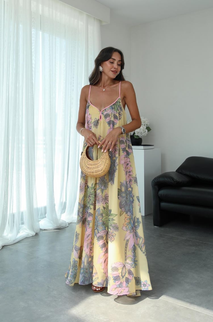 Sarı Çapraz Askılı Desenli Şifon Elbise