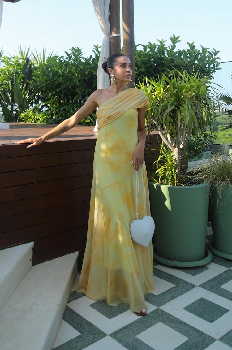 Sarı Desenli One Shoulder Şifon Elbise