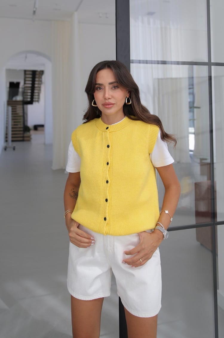 Sarı Lana Düğmeli Yelek