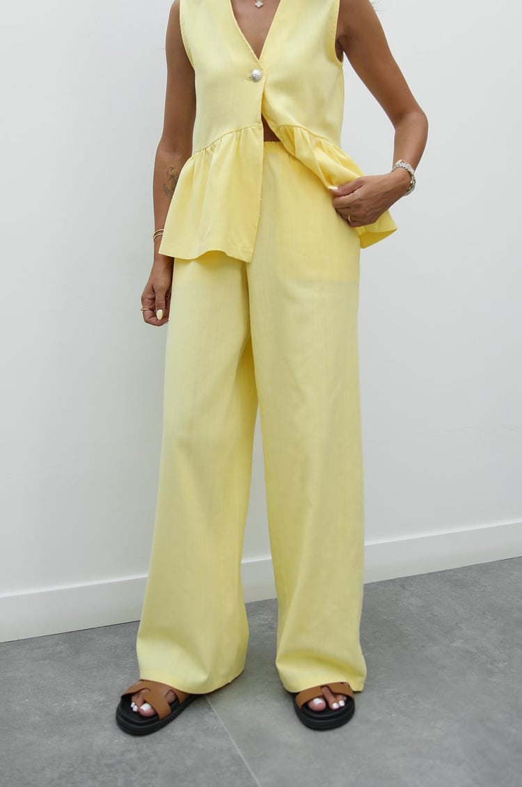 Sarı Önü Tek Düğmeli Yelek Pantolon Takım