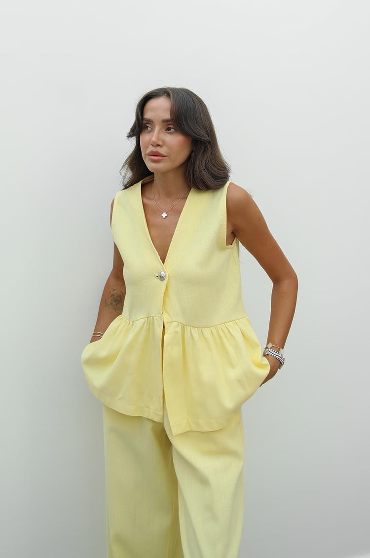 Sarı Önü Tek Düğmeli Yelek Pantolon Takım