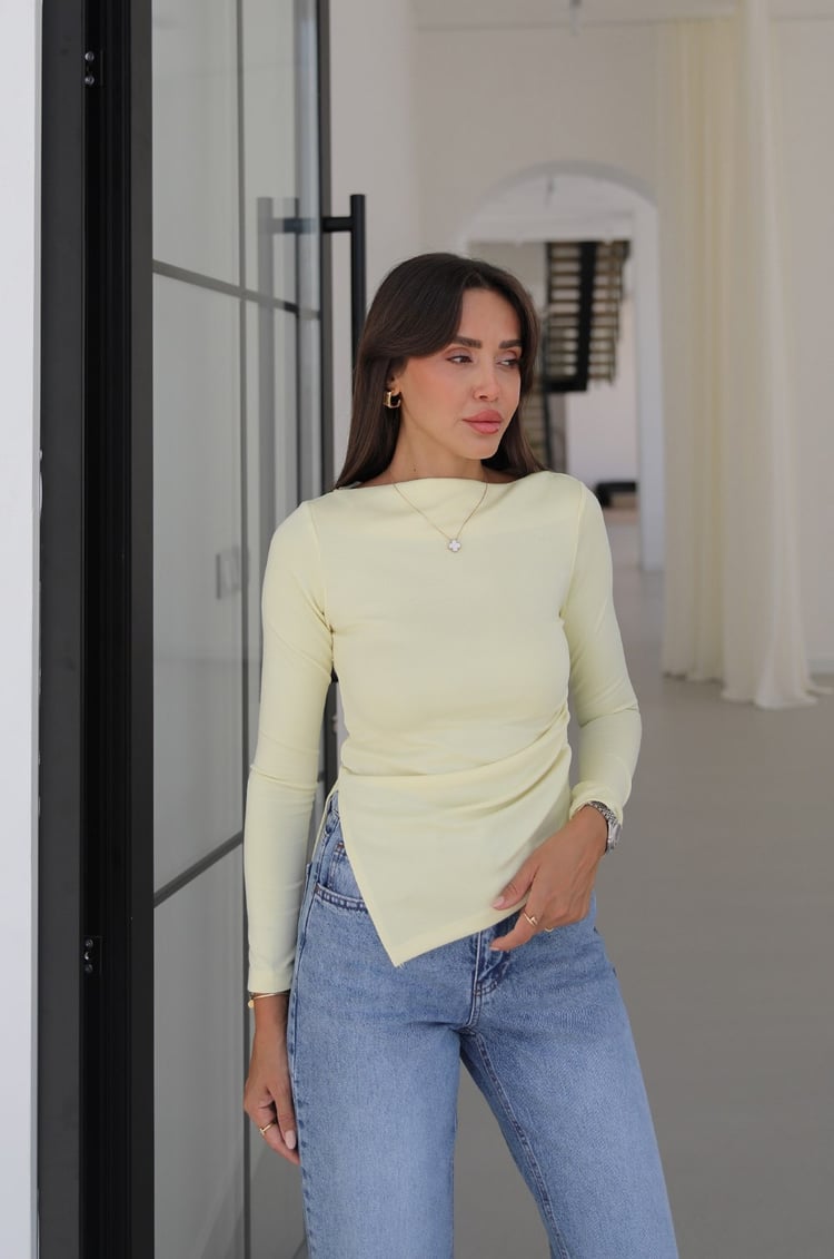 Sarı Yandan Büzgülü Asimetrik Bluz