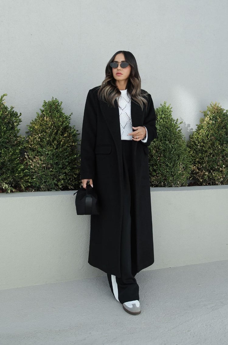 Siyah Almira Uzun Kaşe Kaban