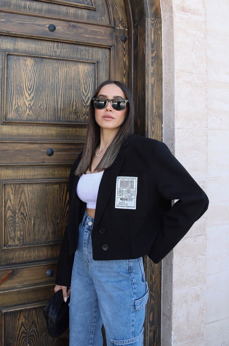Siyah Armalı Crop Ceket