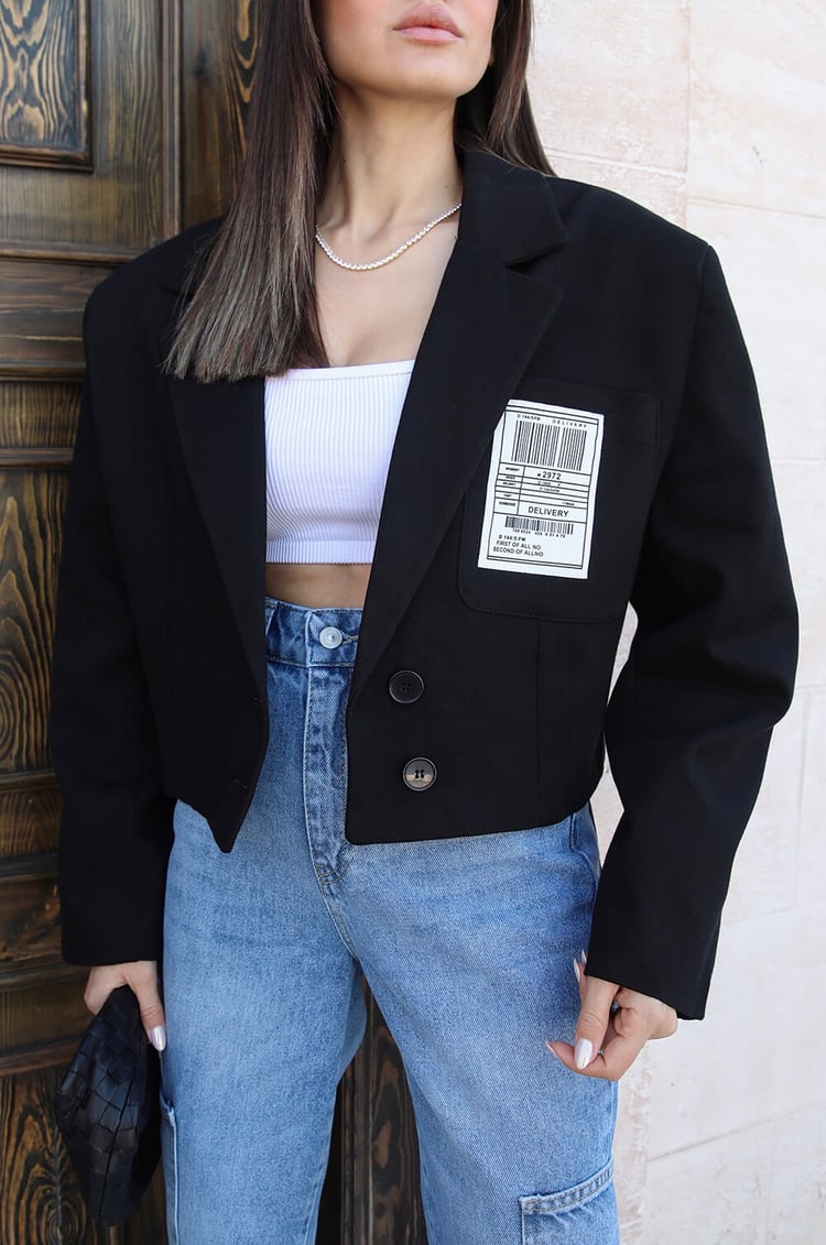 Siyah Armalı Crop Ceket