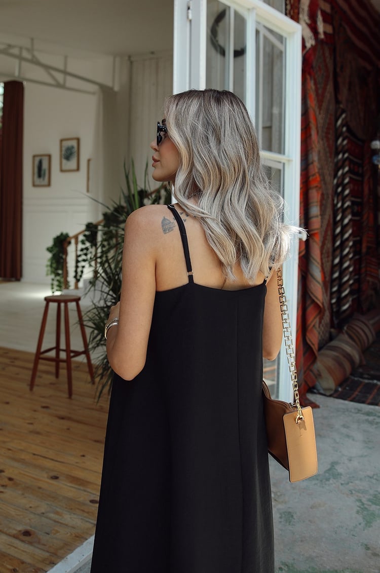 Siyah Askılı Perfect Elbise