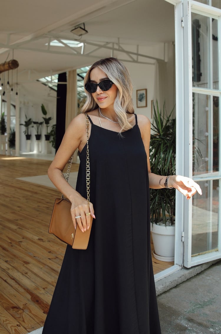 Siyah Askılı Perfect Elbise