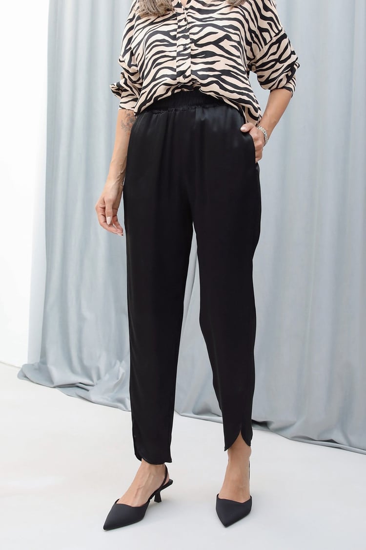 Siyah Beli Lastikli Saten Pantolon