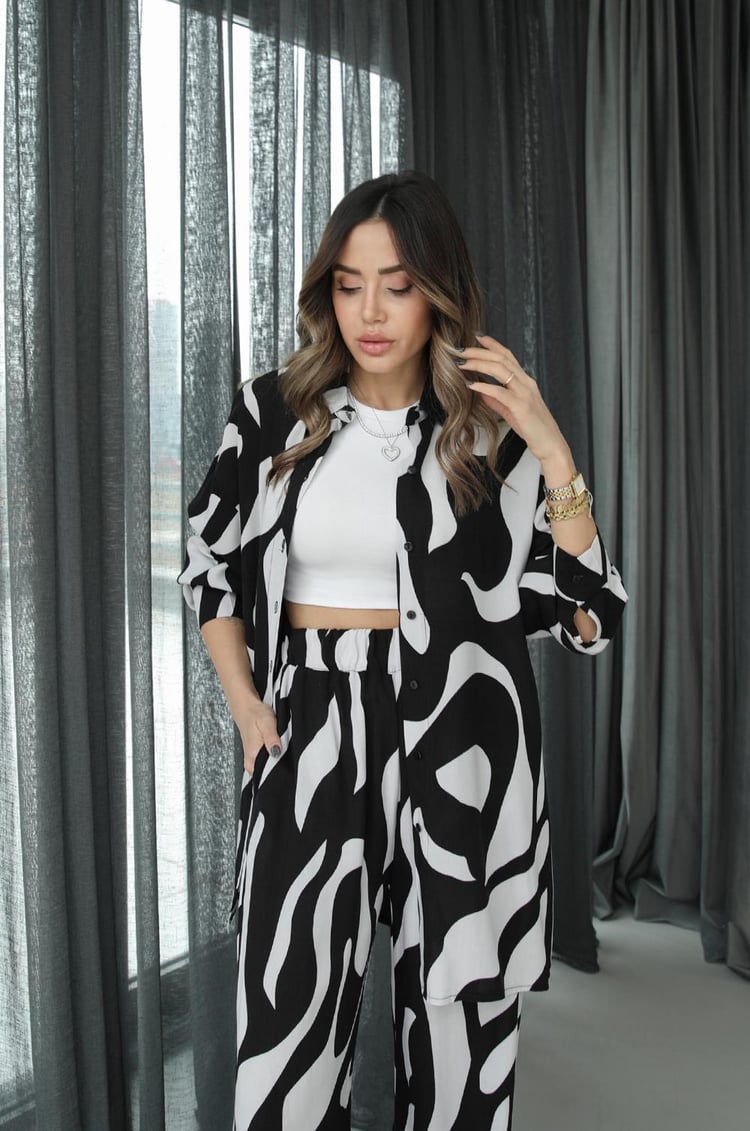 Siyah Beyaz Desenli Gömlek Pantolon Takım