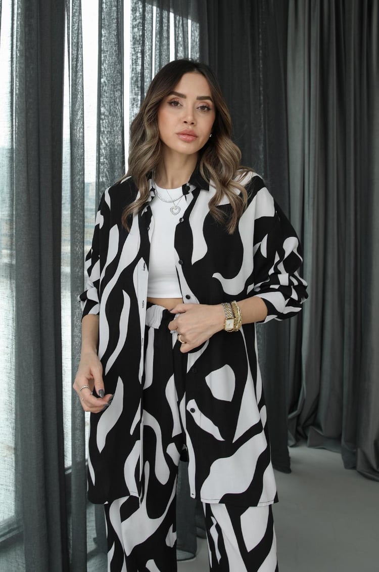 Siyah Beyaz Desenli Gömlek Pantolon Takım