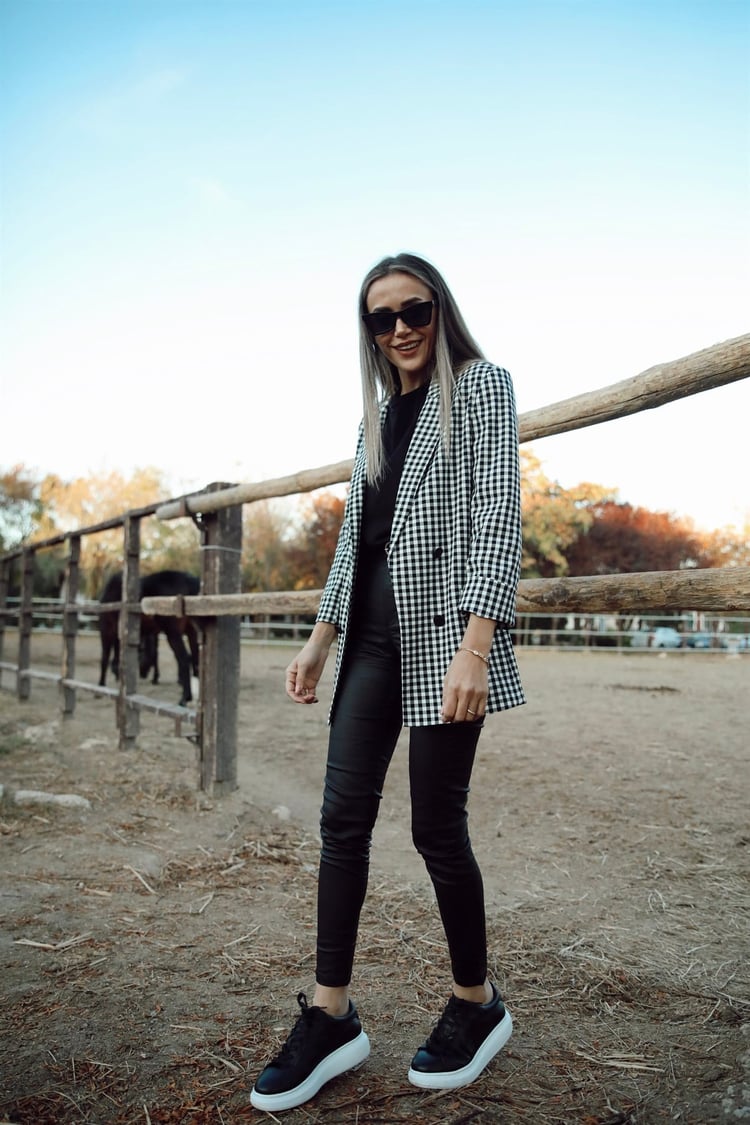 Siyah Beyaz Ekoseli Blazer Ceket